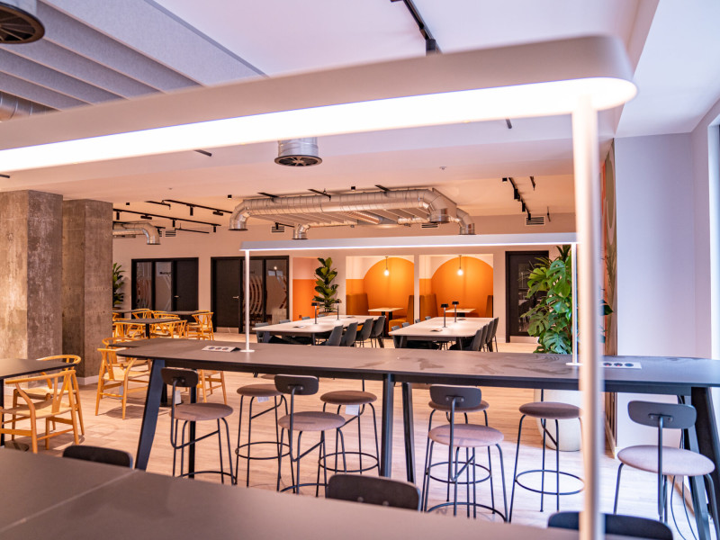 How Modern Office Fit-Out Design Supports Hybrid Working