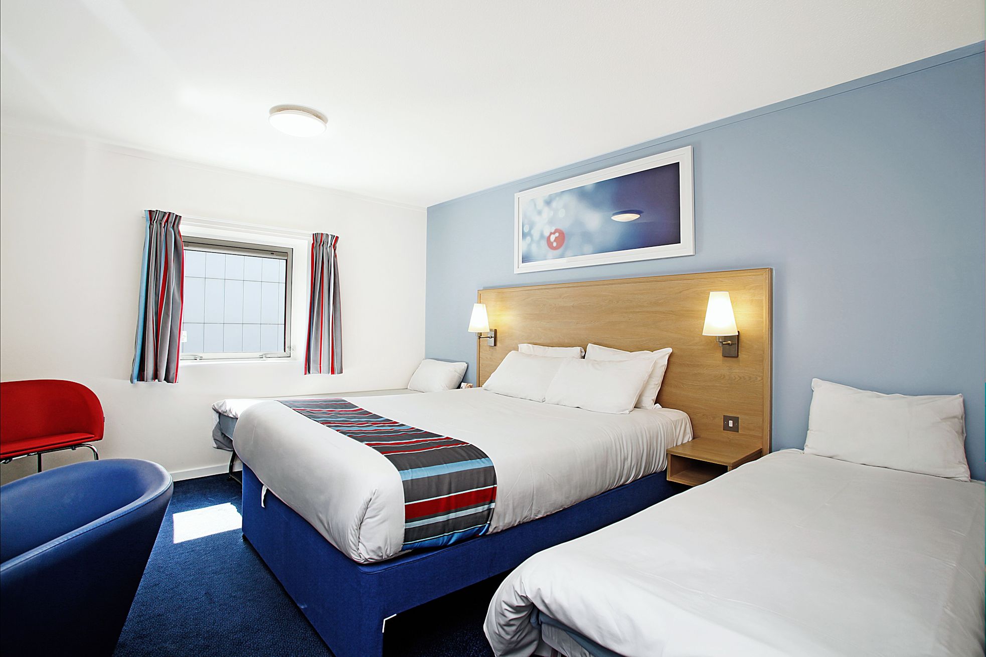 16. Travelodge Docklands  low