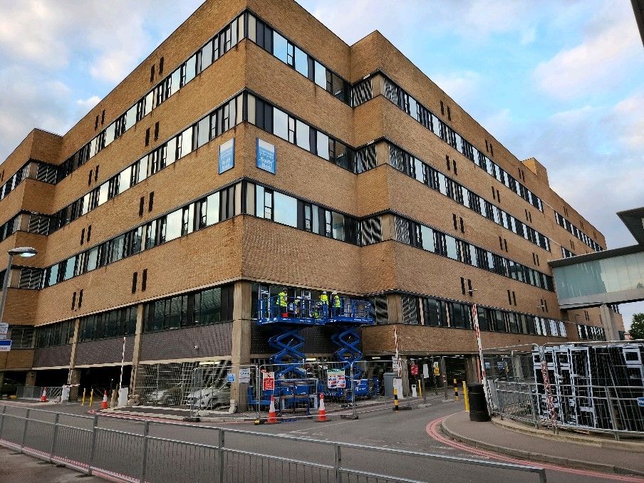 Queens Medical Centre QMC Nottingham.jpg