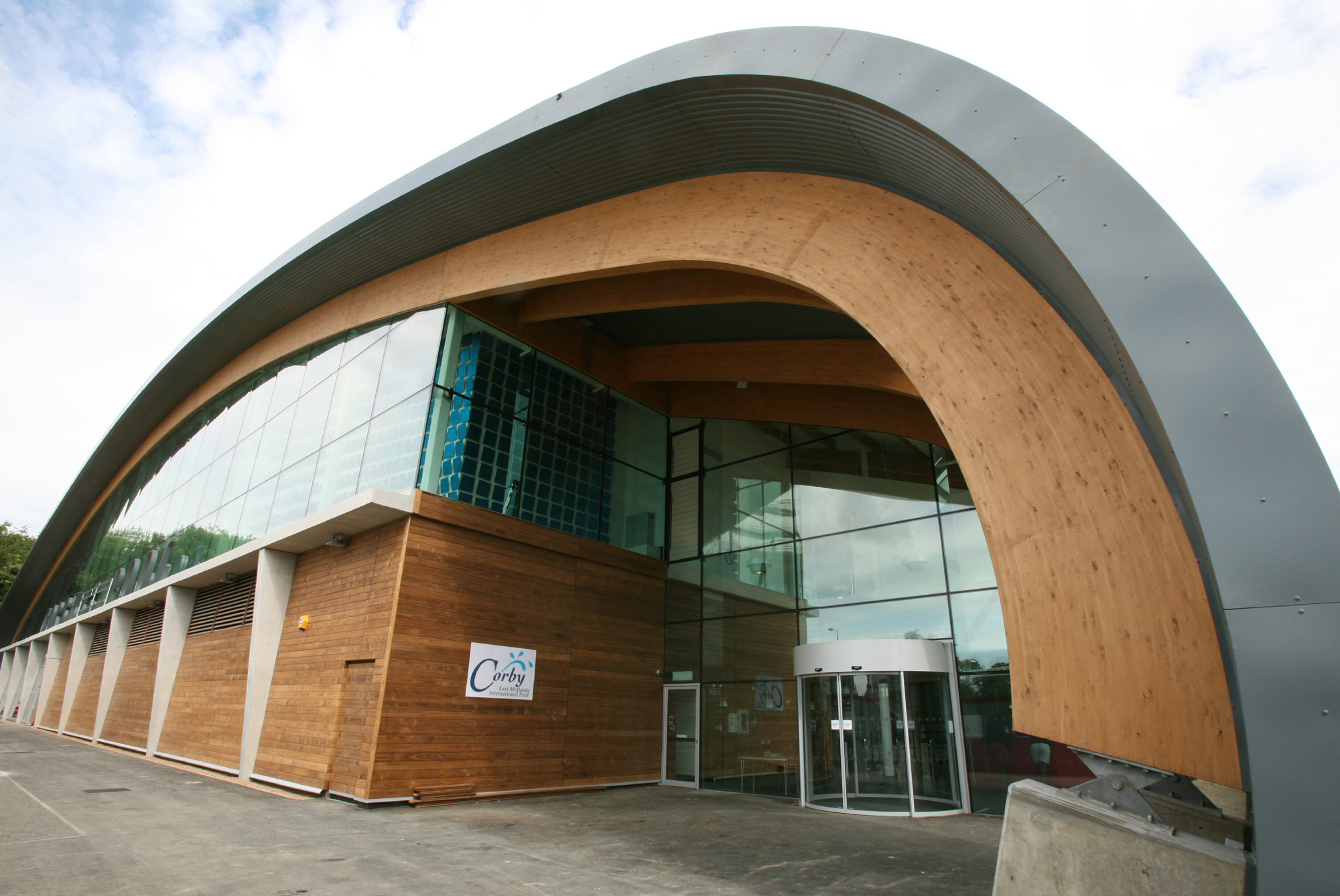 Corby East Midlands International Pool | Willmott Dixon